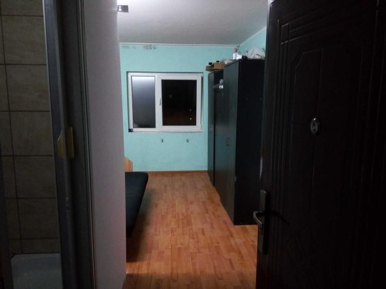 Garsonieră semidecomandată în Micro 17