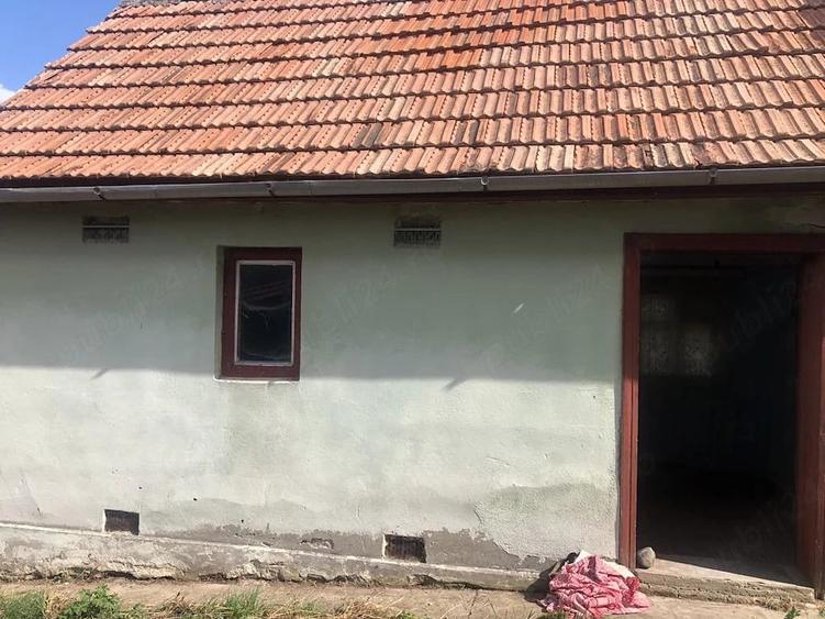 Casă cu 3 camere cu Teren 1900 Mp în Jina