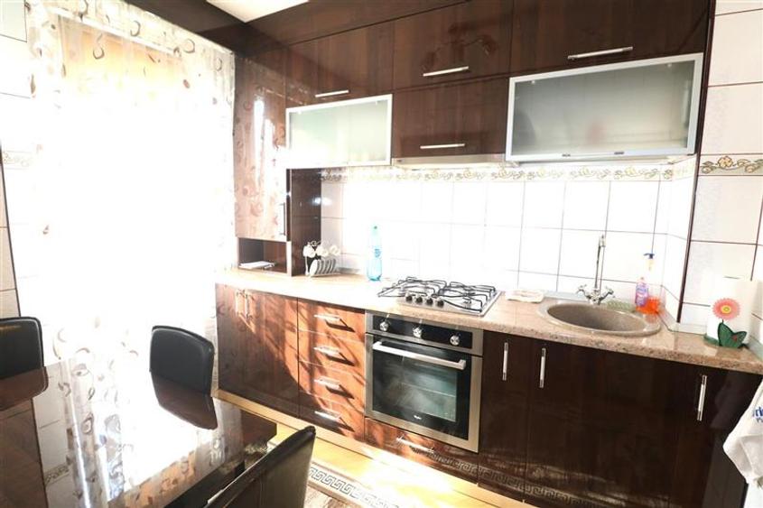 Apartament cu 2 camere decomandat în Cetății