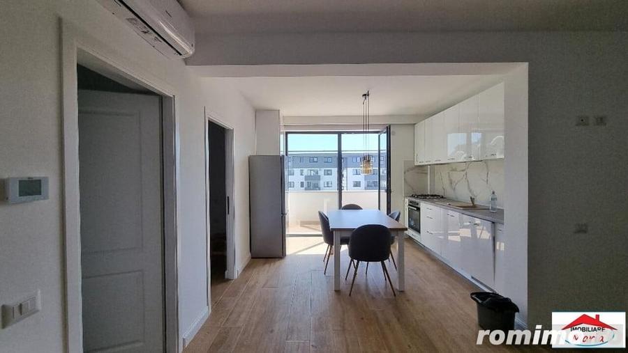 Apartament cu 3 camere în Micro 16
