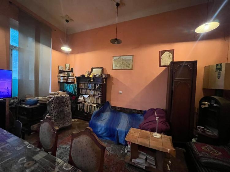 Casă individuală cu 4 camere cu Canalizare în Universitate