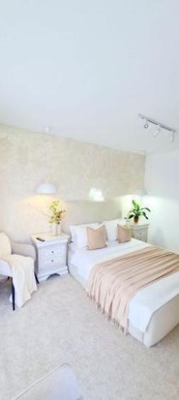 Apartament cu 3 camere decomandat în Tătărași