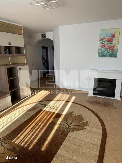 Apartament cu 3 camere, mobilat în Rădăuți