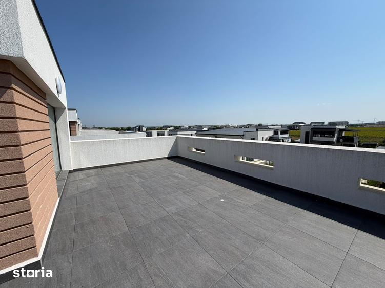 Casă cu 4 camere cu Teren 300 Mp în Tunari