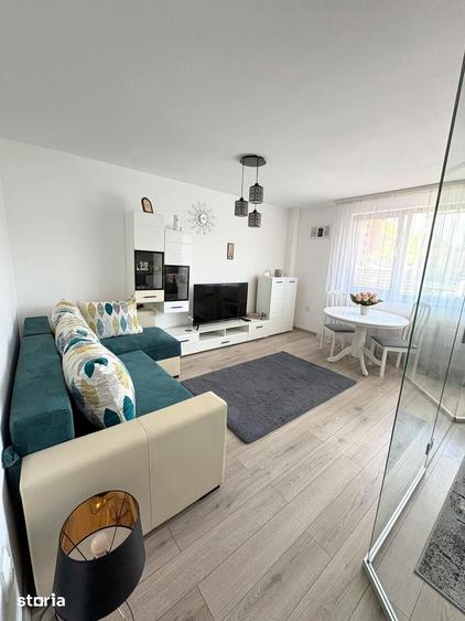 Apartament cu 2 camere semidecomandat în Florești