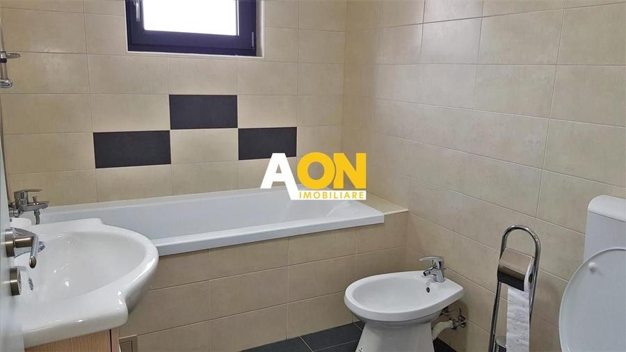 Apartament cu 3 camere decomandat, mobilat în Cetate