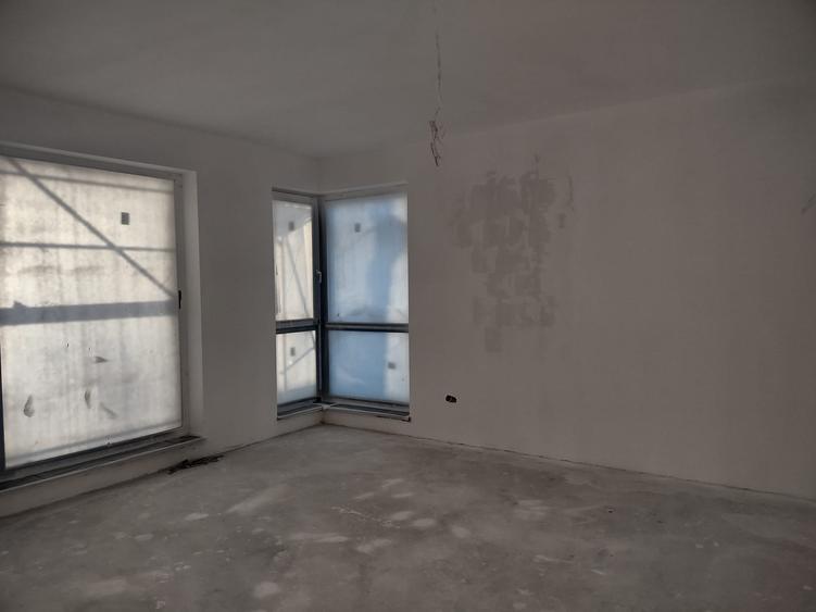 Apartament cu 2 camere decomandat în Moșilor