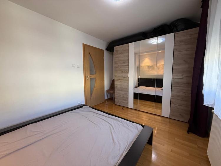 Apartament cu 2 camere semidecomandat în Girocului