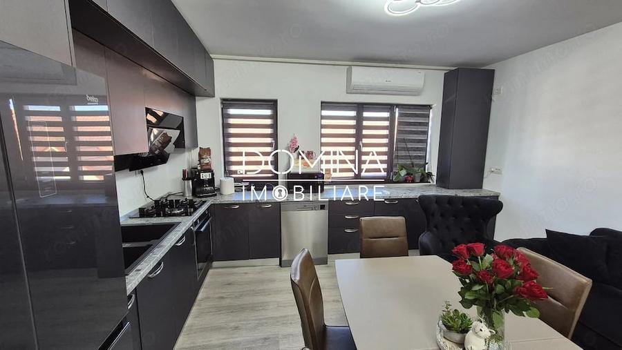 Apartament cu 3 camere decomandat în Primăverii