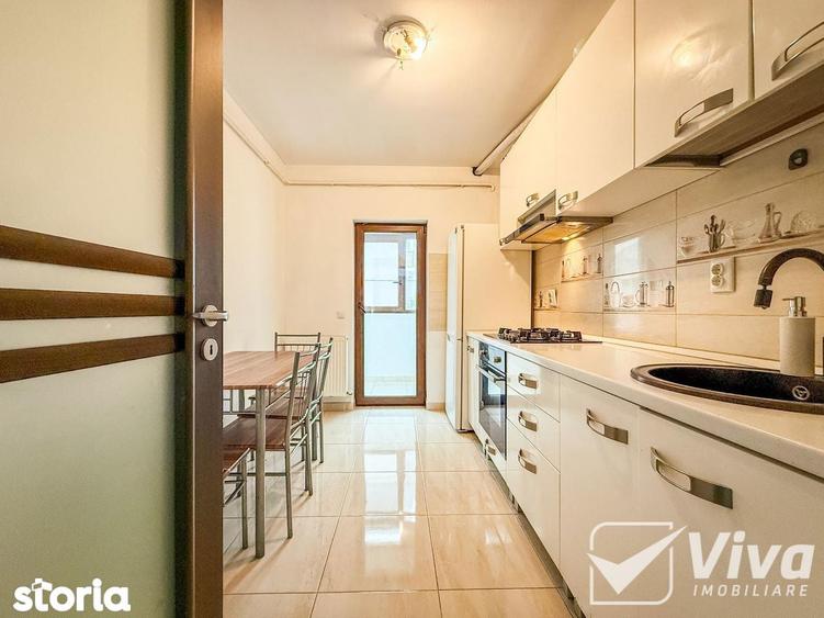 Apartament cu 3 camere semidecomandat în Central