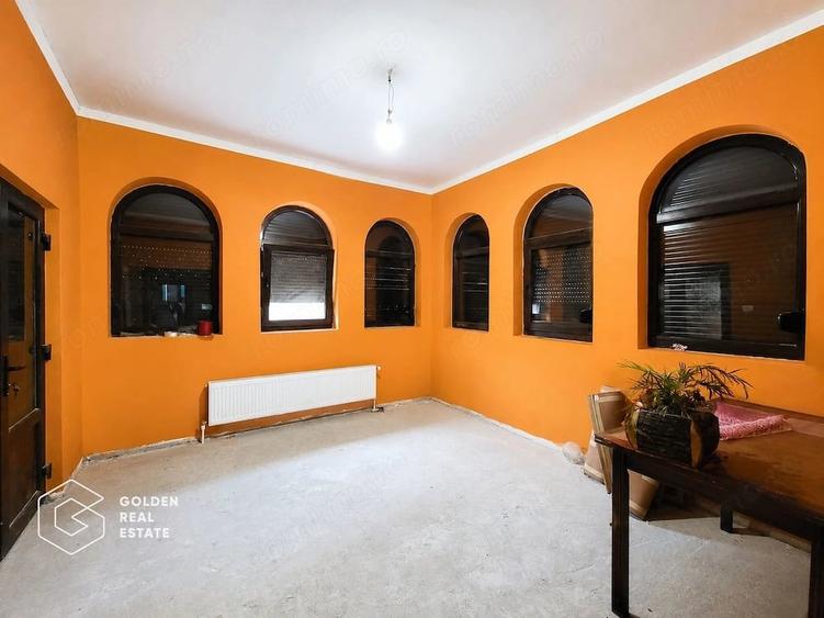 Casă cu Teren 2355 Mp în Ususău
