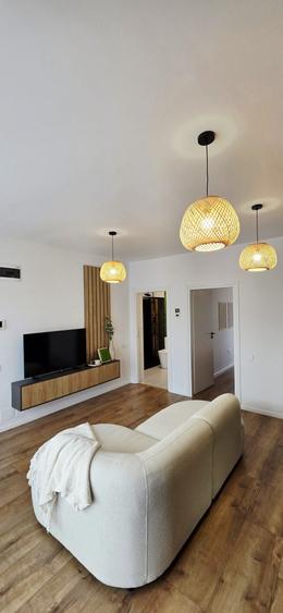 Apartament cu 2 camere semidecomandat în Florești