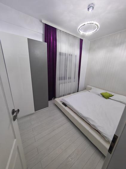 Apartament cu 2 camere semidecomandat în Năvodari Tabără