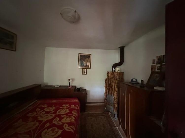 Casă individuală cu 5 camere cu Teren 2650 Mp în Nemoiu