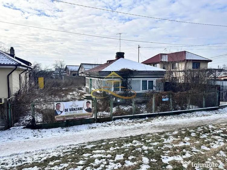 Teren de 3400 mp, în Livezi