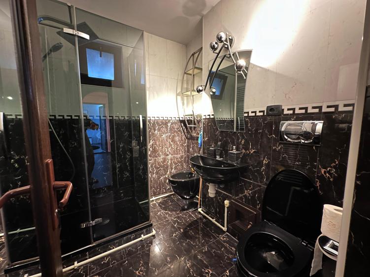 Apartament cu 2 camere decomandat în Micro 18