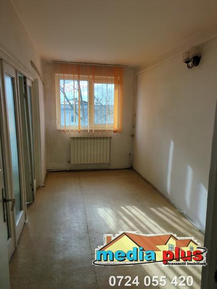 Apartament cu 3 camere decomandat în Micro 39