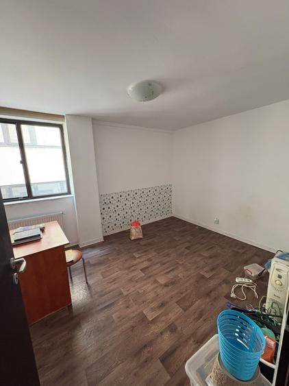 Apartament cu 2 camere decomandat în Sebastian