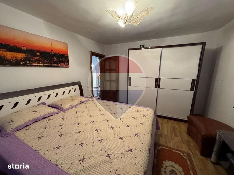 Casă cu 4 camere cu Teren 1526 Mp în Bolotești