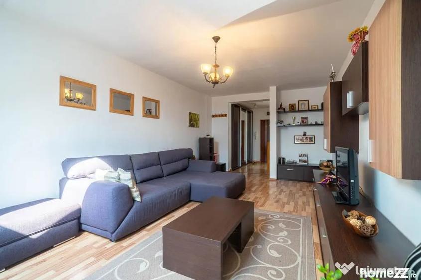 Apartament cu 2 camere semidecomandat în Central