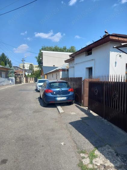 Casă cu 3 camere cu Teren 200 Mp în 23 August