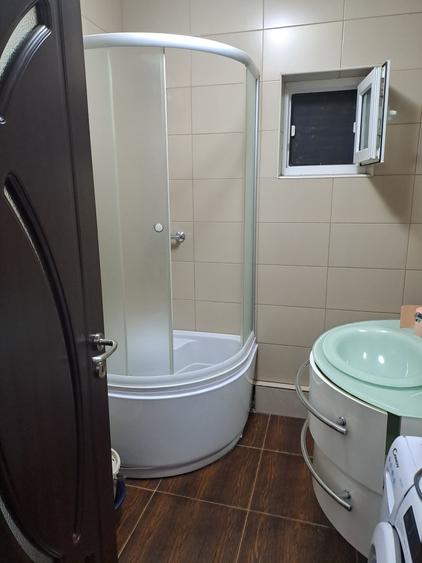 Apartament cu 2 camere decomandat în Micro 17