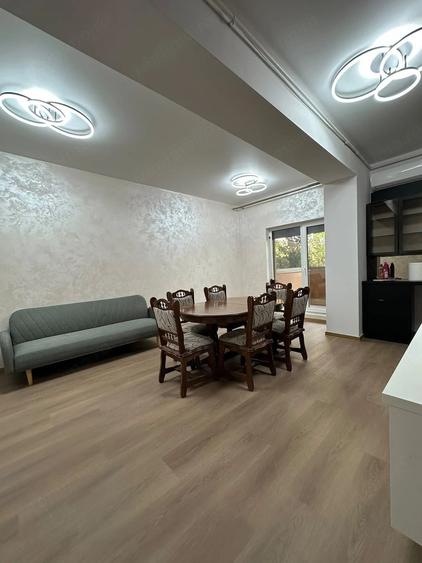 Apartament cu 4 camere în Pipera