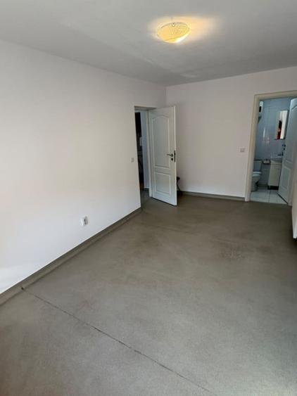 Spațiu comercial, de 35 mp, în Central