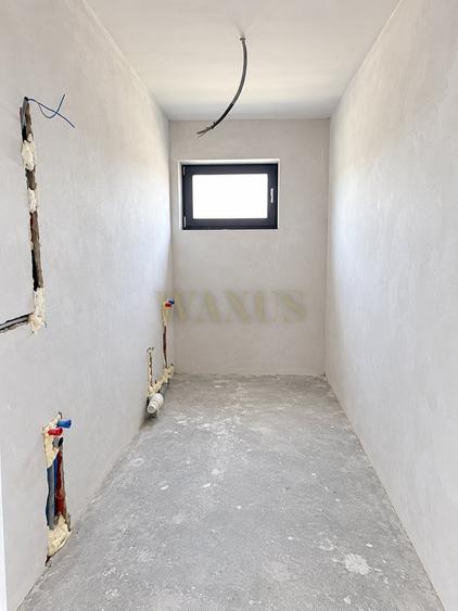Duplex cu 4 camere cu Canalizare în Apahida