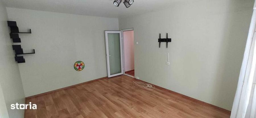 Apartament cu 3 camere, mobilat în ICIL