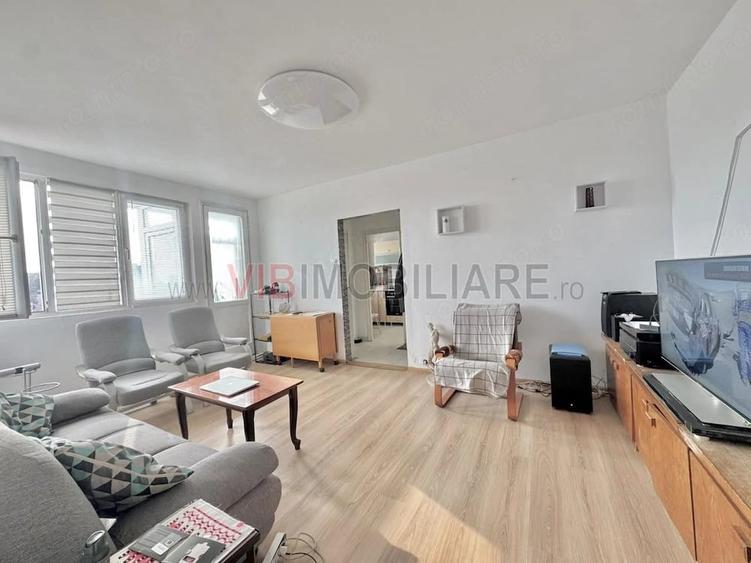 Apartament cu 2 camere semidecomandat în 1 Mai