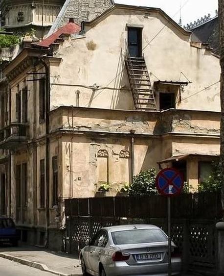 Casă cu 3 camere cu Teren 311 Mp în Cișmigiu