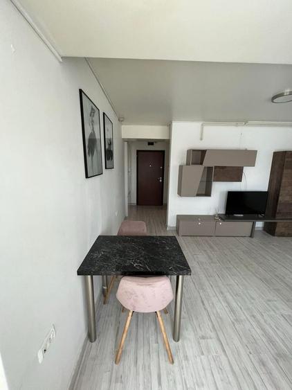 Apartament cu 2 camere semidecomandat în Exterior Vest