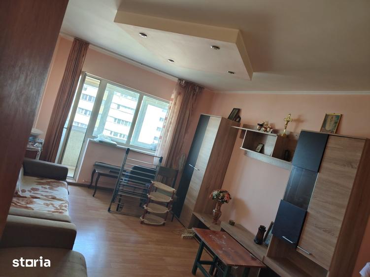 Apartament cu 3 camere în Pantelimon