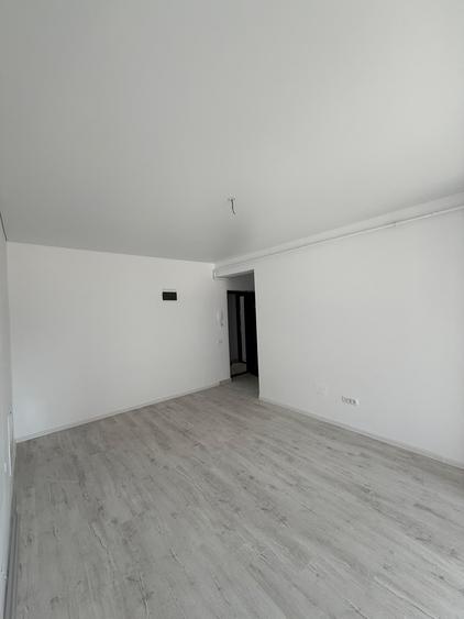 Apartament cu 2 camere semidecomandat în Militari