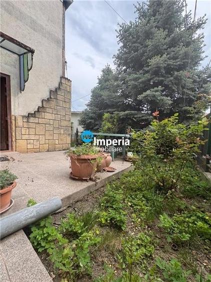 Duplex cu 3 camere cu Canalizare în Păcurari