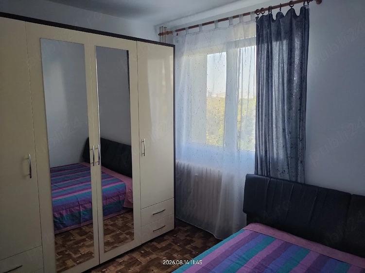 Apartament cu 2 camere decomandat în Titan