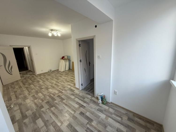 Garsonieră decomandată în Păcii