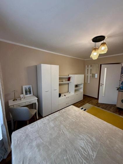 Proprietar vand Garsoniera complet renovata, zona Modern, langa noul Campus UVT - 4