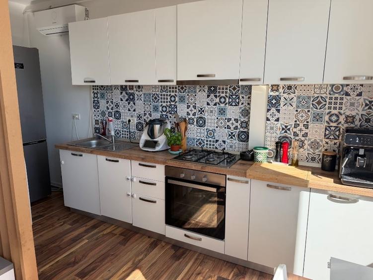 Apartament cu 2 camere decomandat, mobilat în Podgoria