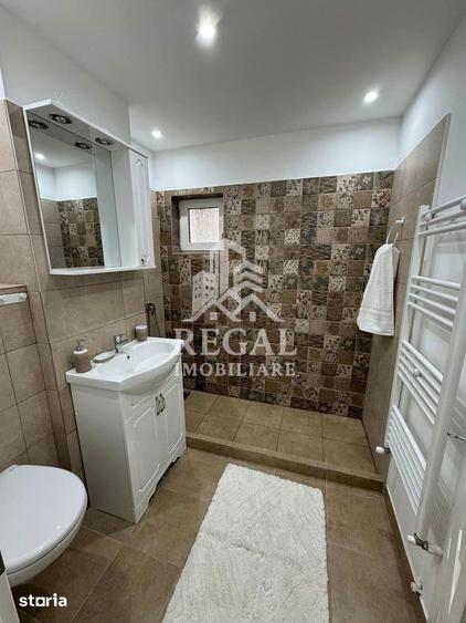 Apartament cu 2 camere decomandat, mobilat în Micro 4