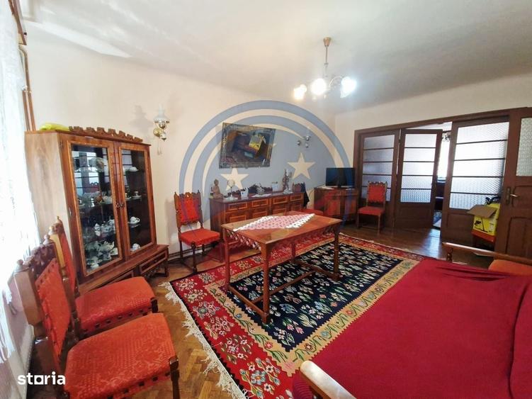 Casă cu 4 camere în Ungureni