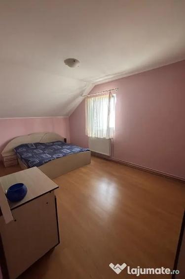Apartament cu 3 camere decomandat în Sângeorgiu de Mureș