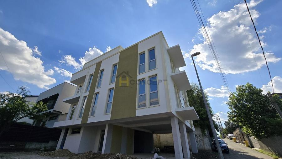 Apartament cu 3 camere decomandat în Nord