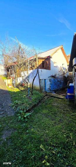Casă cu 2 camere cu Teren 180 Mp în Păușești