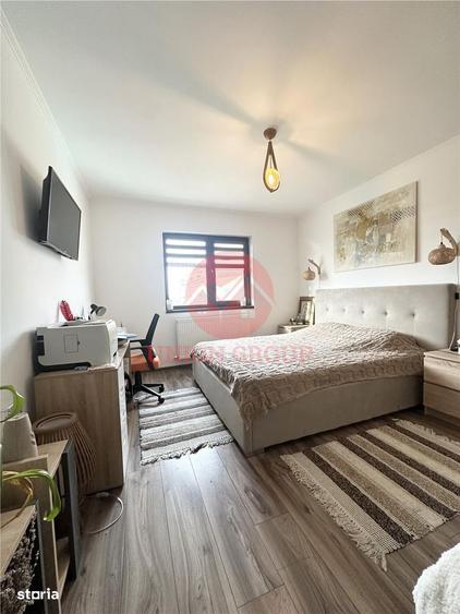 Casă cu 4 camere cu Teren 690 Mp în Corbu