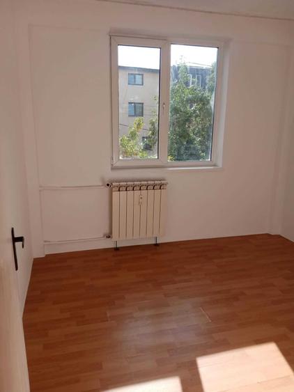 Apartament cu 2 camere semidecomandat în Sălaj
