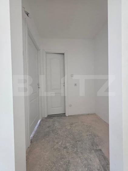 Apartament cu 3 camere semidecomandat în Câmpia Turzii