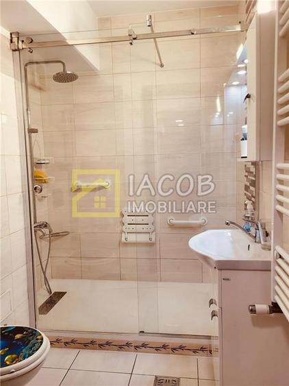 Apartament cu 2 camere decomandat, mobilat în 9 Mai