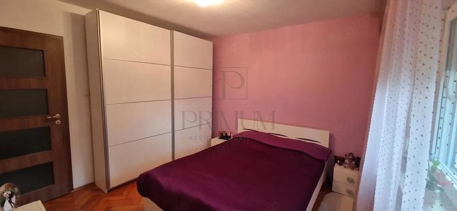 Apartament cu 4 camere decomandat în Aradului